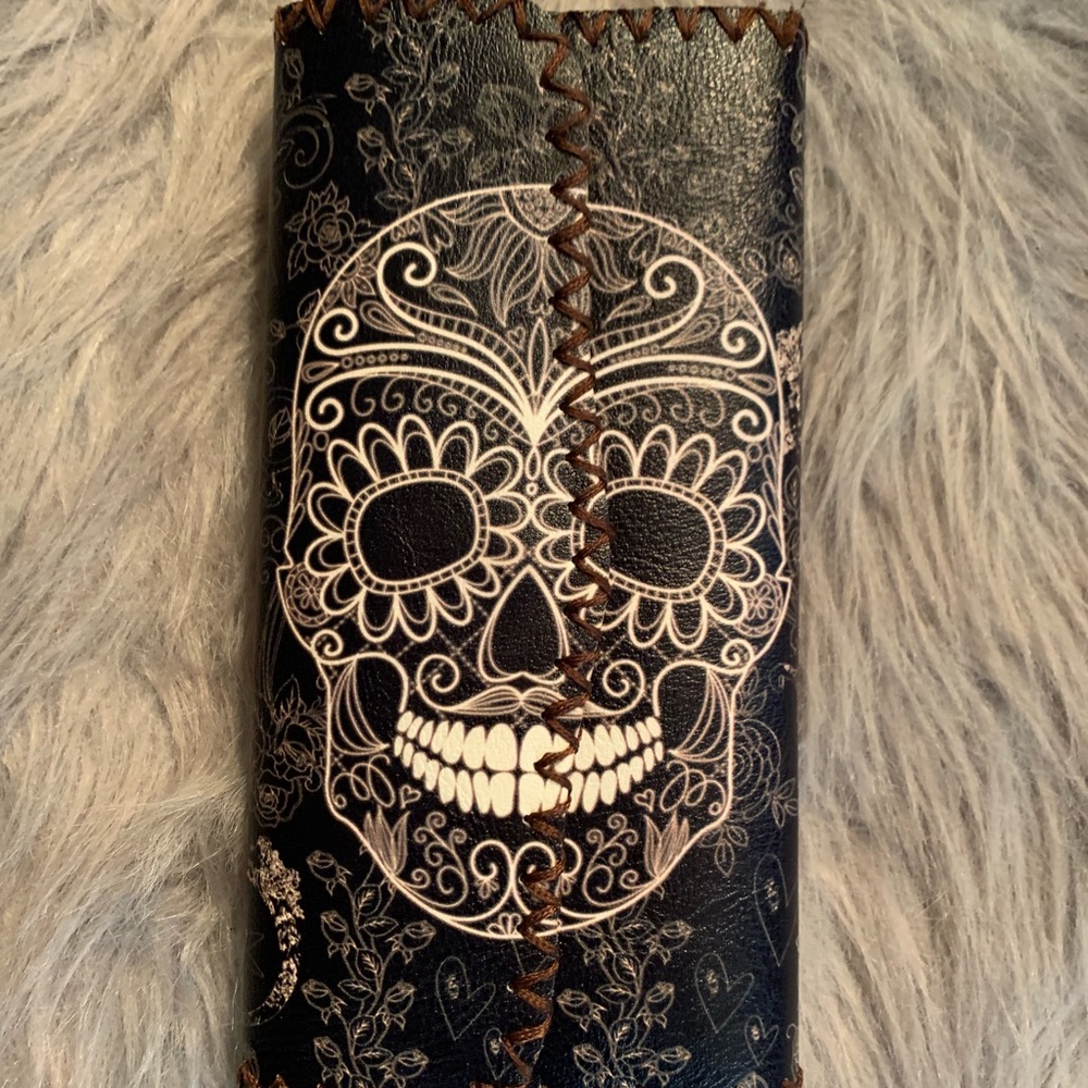 Faux/Vegan Leather Scull Wallet